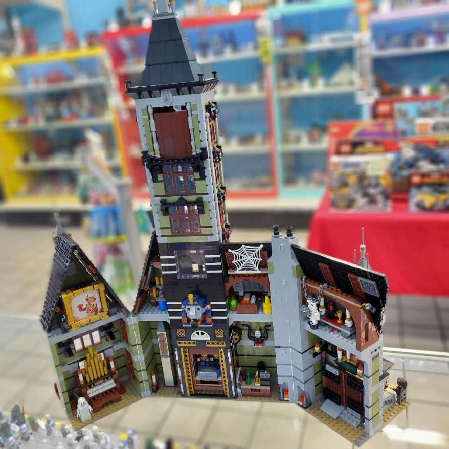10273 LEGO Creator: Haunted House (Previously Owned) product image 2, provided for visual reference and product detail review