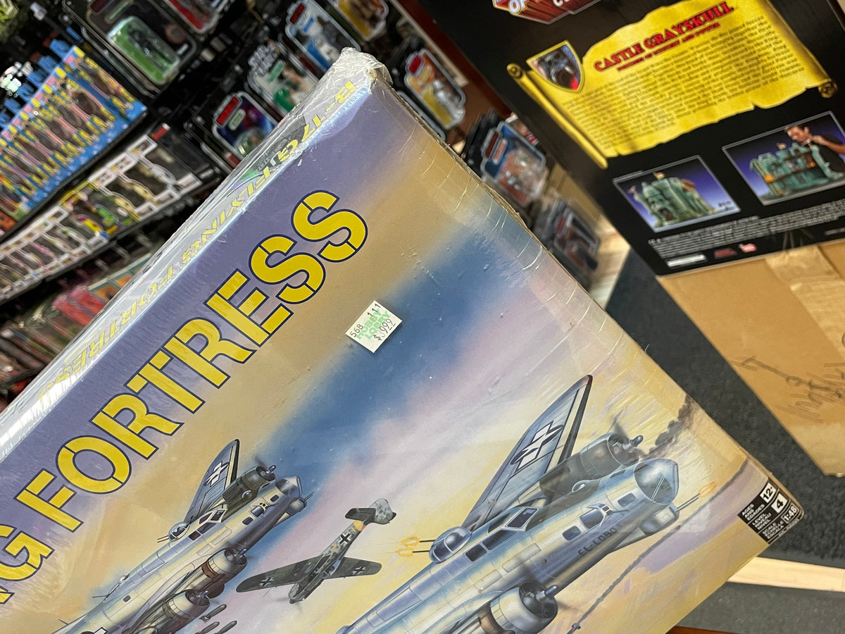 B-17G Flying Fortress 1:48 #85-5600 (Revell Monogram, Model Kit) SEALED product image 2, provided for visual reference and
