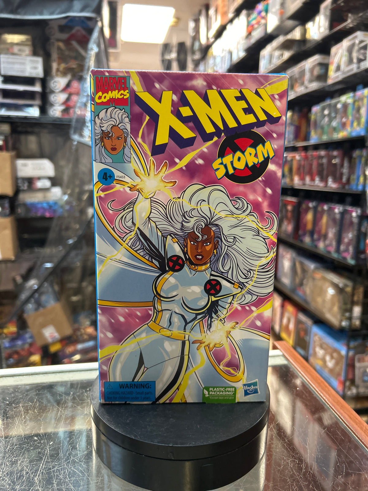 Storm -VHS Retro- (Marvel Legends, Hasbro) **SEALED** product image 1, provided for visual reference and product detail