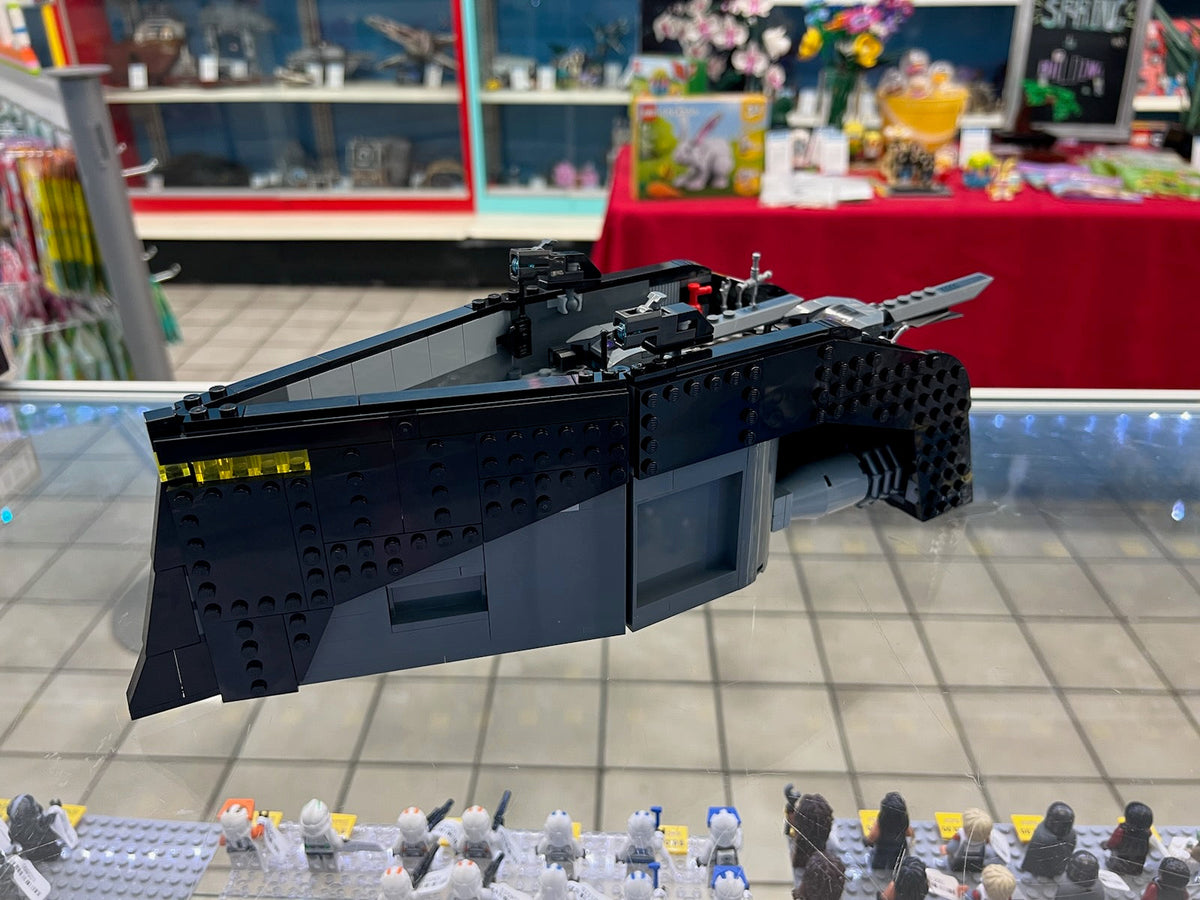76214 LEGO Black Panther: War on the Water (Previously Owned) product image 1, provided for visual reference and product