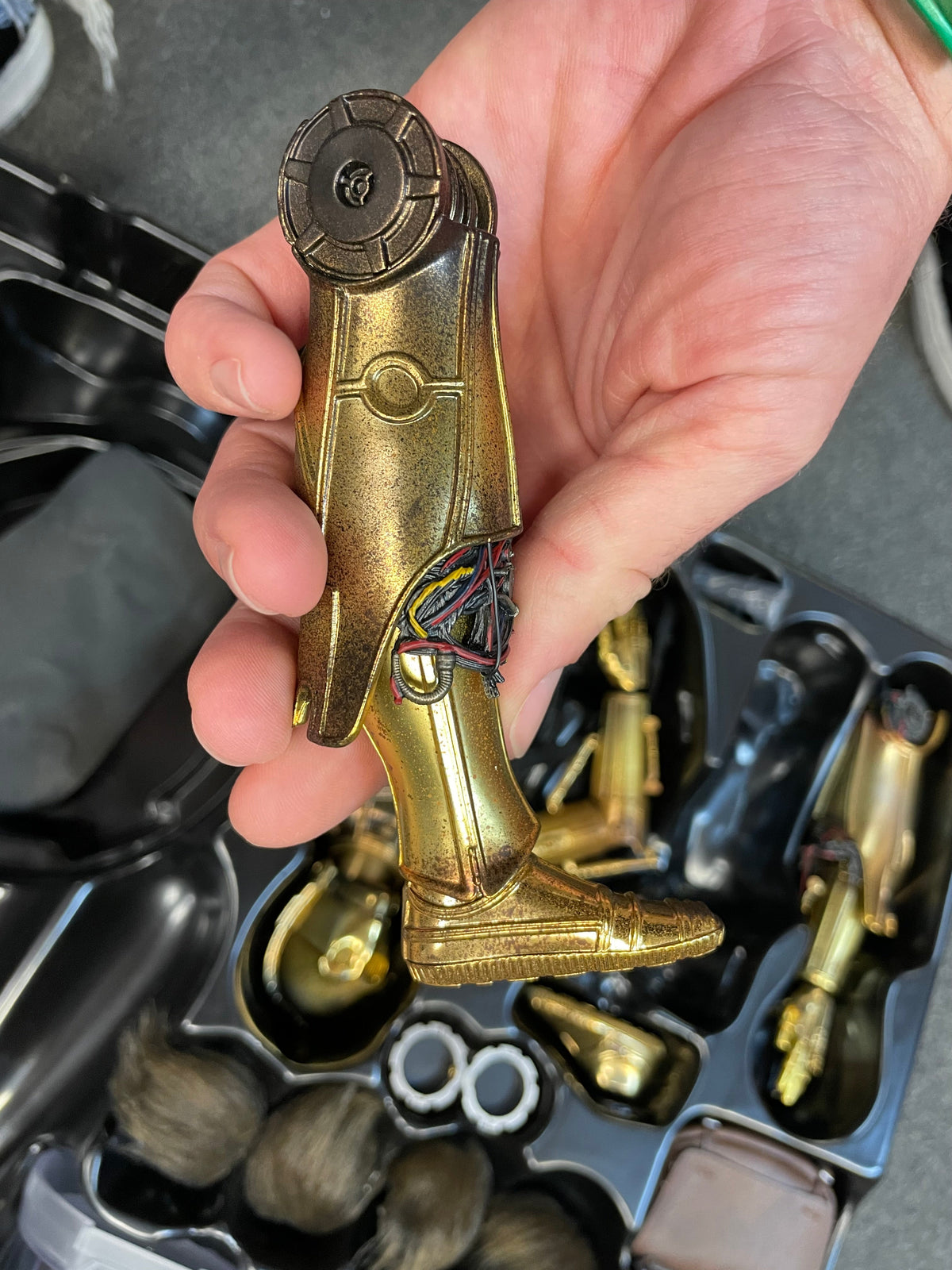 Chewbacca with Disassembled C-3PO MMS766 (Star Wars Hot Toys) COMPLETE product image 30, provided for visual reference and