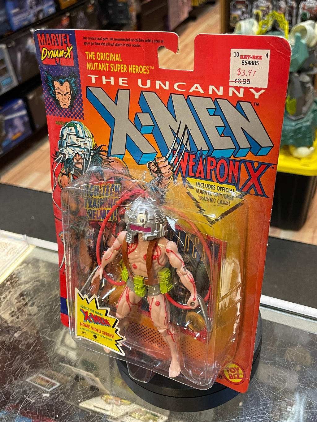 Uncanny Weapon X Wovlerine Red (Vintage Marvel, Toy Biz) SEALED product image 3, provided for visual reference and product