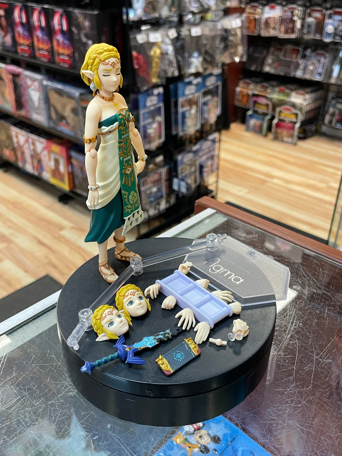 Zelda Tears Of The Kingdom Ver. #637 (The Legend Of Zelda, Figma Goodsmile Company) COMPLETE product image 2, provided for