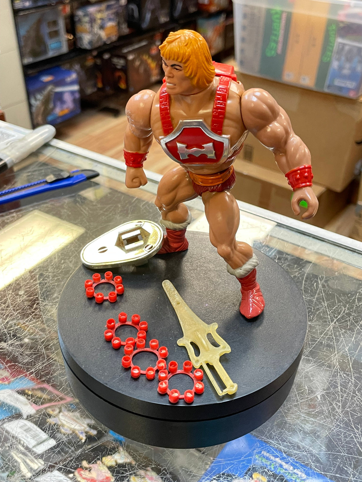 Thunder Punch He-Man 1273 (Vintage MOTU, Mattel) **COMPLETE** product image 5, provided for visual reference and product