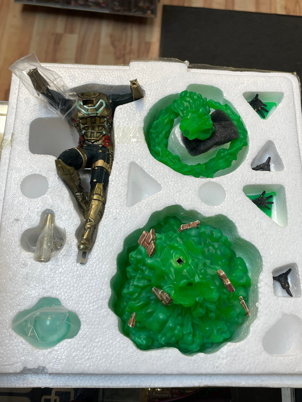 Mysterio BDS Art Scale 1/10 (Marvel Spider-Man Far From Home, Iron Studios) COMPLETE product image 30, provided for visual