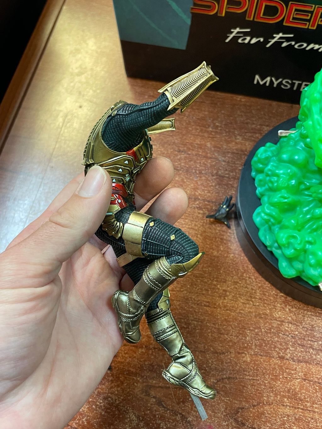 Mysterio BDS Art Scale 1/10 (Marvel Spider-Man Far From Home, Iron Studios) COMPLETE product image 27, provided for visual