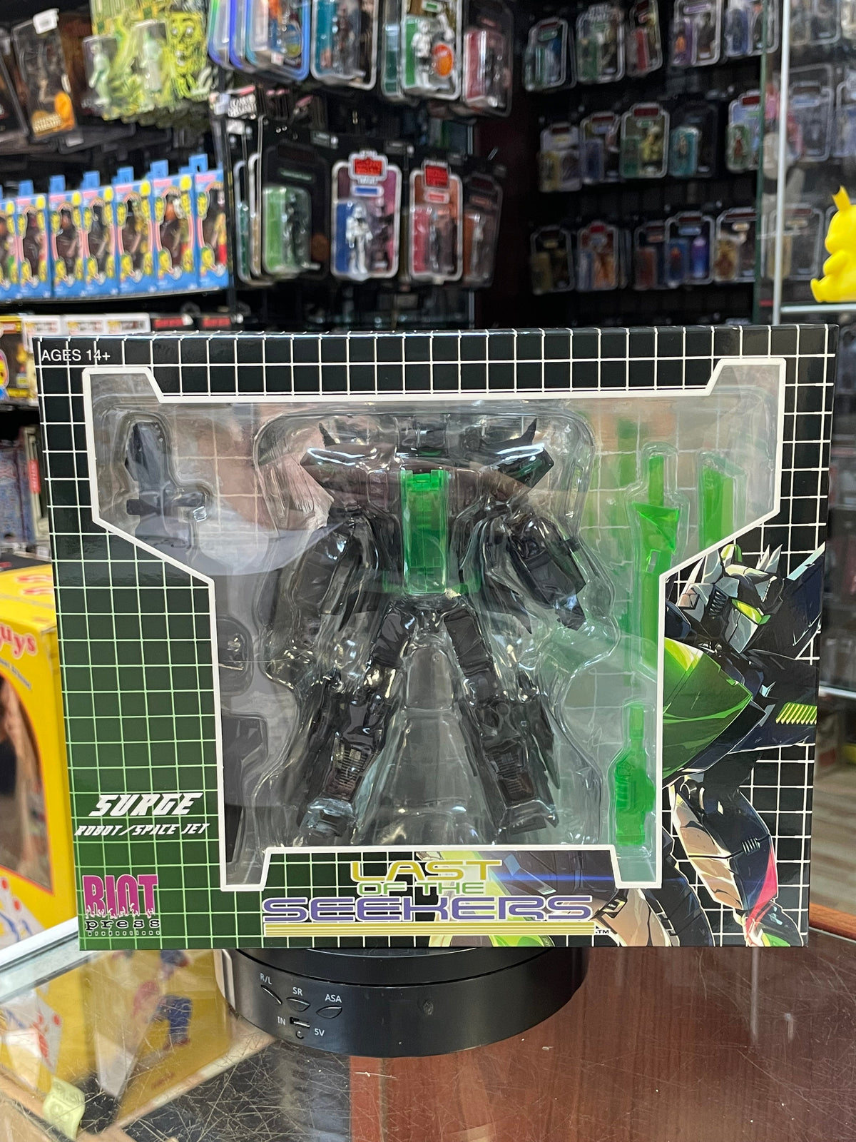 Surge (Last Of The Seekers, Riot Toys, Riot Press) SEALED product image 1, provided for visual reference and product detail