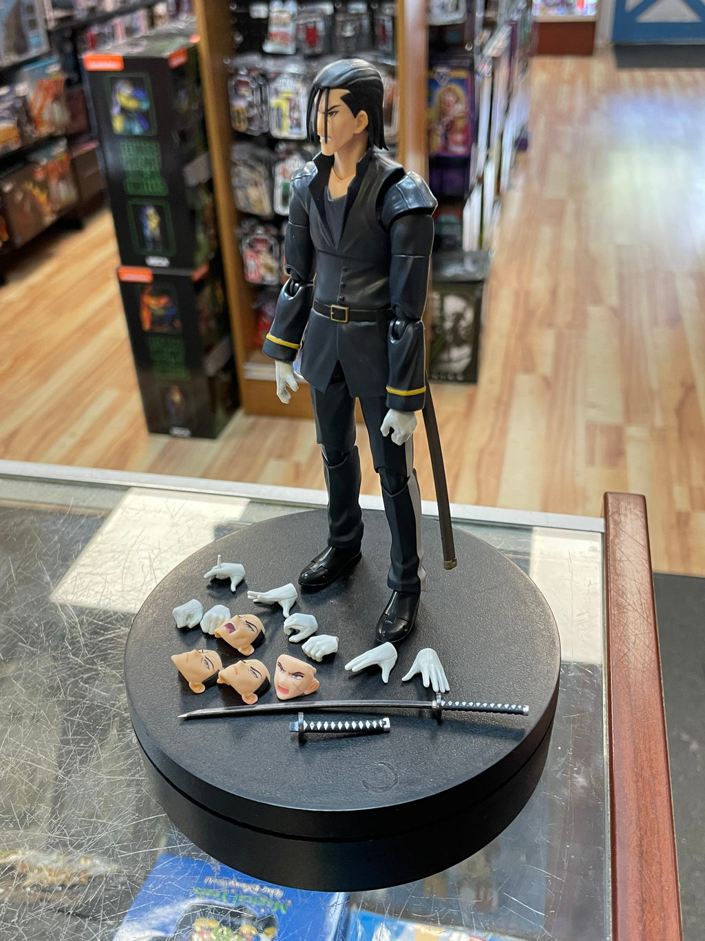 Hajime Saito (Bandai Tamashii SH Figuarts, Rurouni Kenshin) COMPLETE product image 2, provided for visual reference and