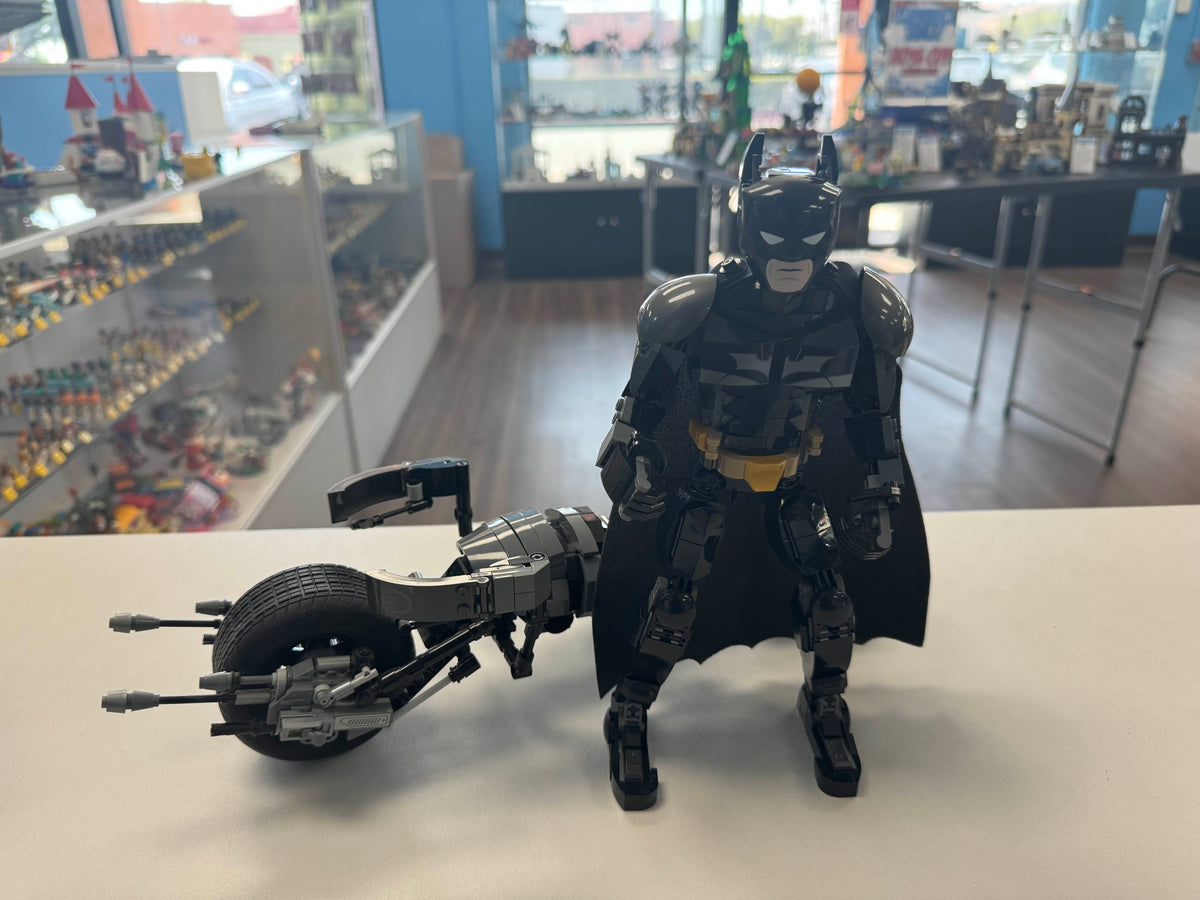 76273 Batman™ Construction Figure and the Bat-Pod Bike (Retired) (Previously Owned) product image 1, provided for visual