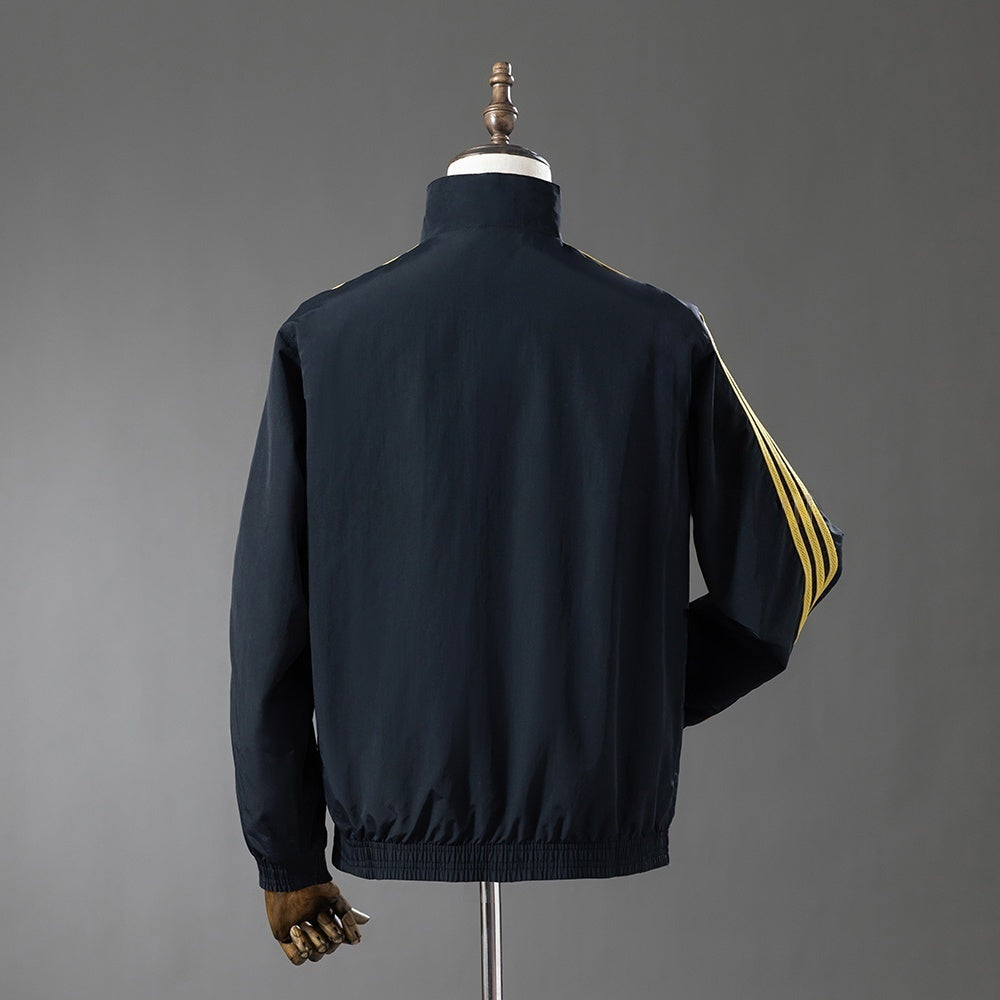 Manchester United Windbreaker 2025/26 Reversible Football product image 5