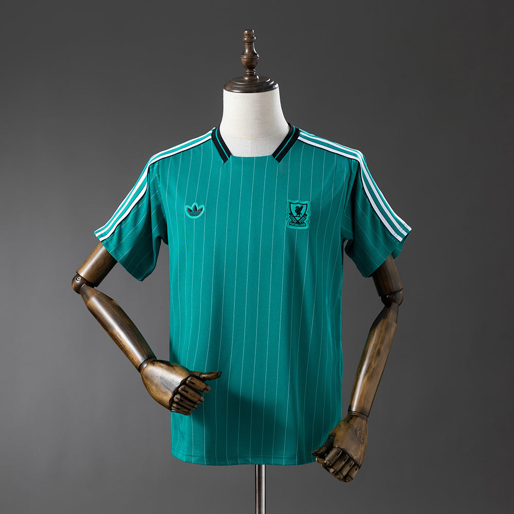 Liverpool Jersey 2025/26 Green Special Football Kit product image 1