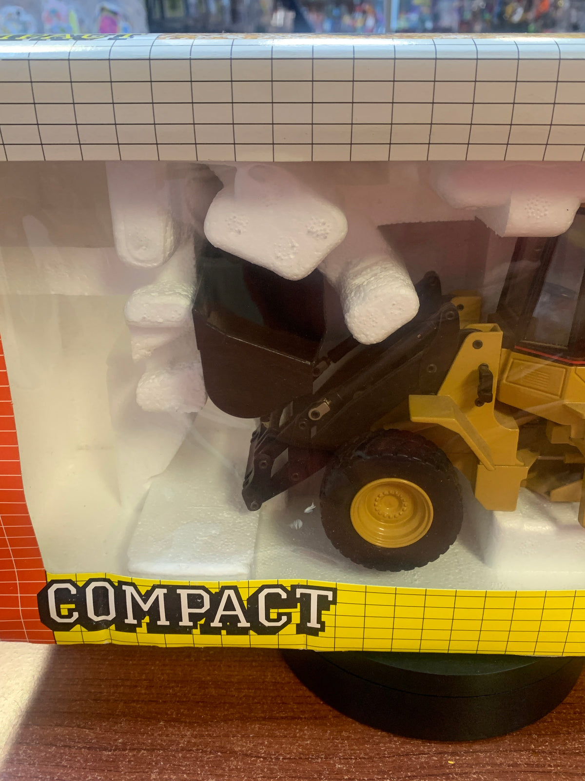 Caterpillar Compact CAT IT18F Front Loader 1/25 ( Vintage JOAL, CAT) product image 5, provided for visual reference and