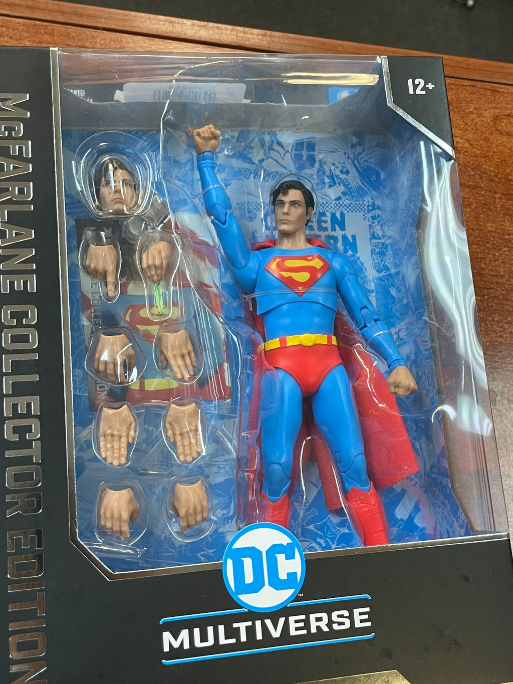 Christopher Reeves Superman Collectors Edition (DC Multiverse, Mcfarlane) product image 5, provided for visual reference and