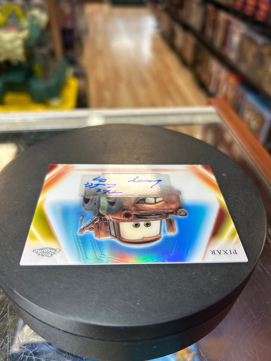 Mater Larry The Cable Guy Auto (Disney Neon 2026 Topps Chrome, Pixar Cars) product image 4, provided for visual reference