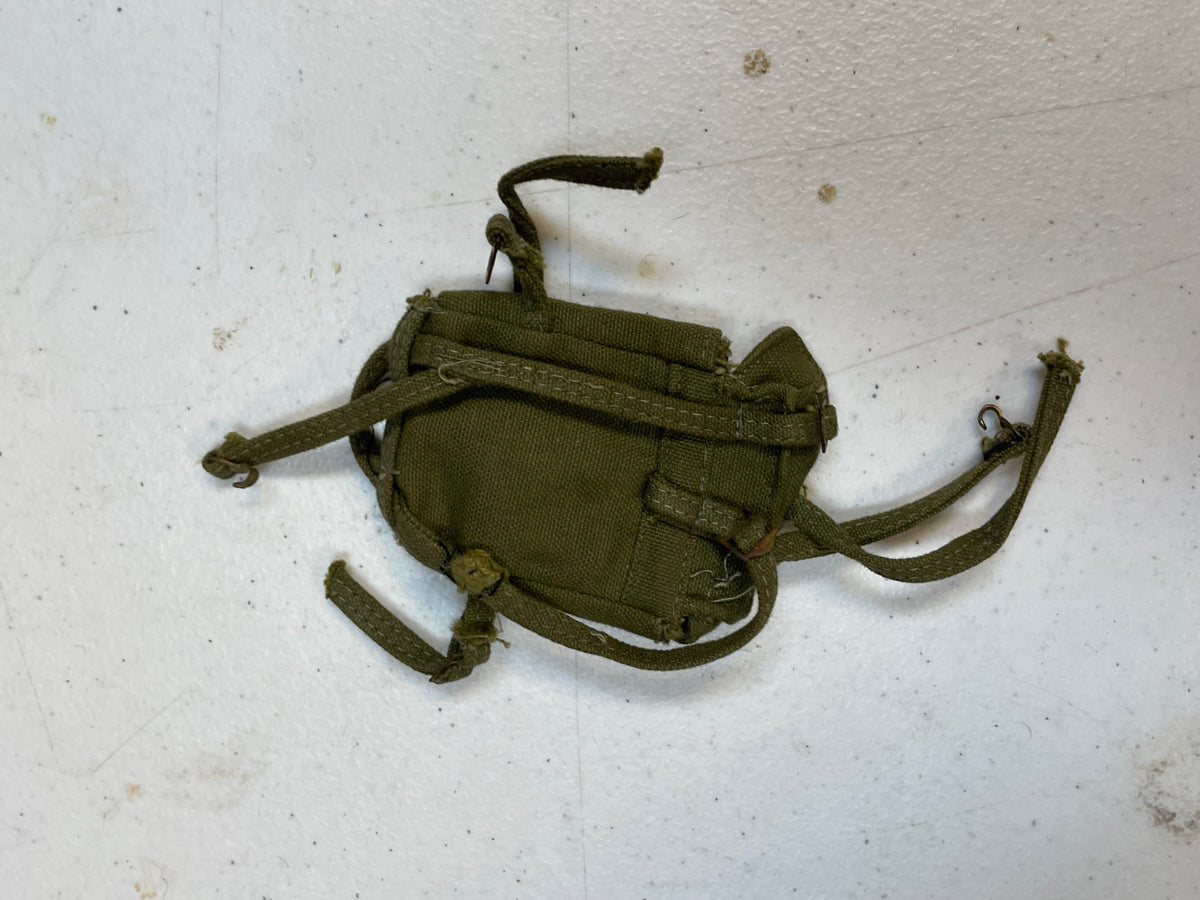 Action Marine with Foot Locker (Vintage 12” GI Joe, Hasbro) **Original** product image 4, provided for visual reference and