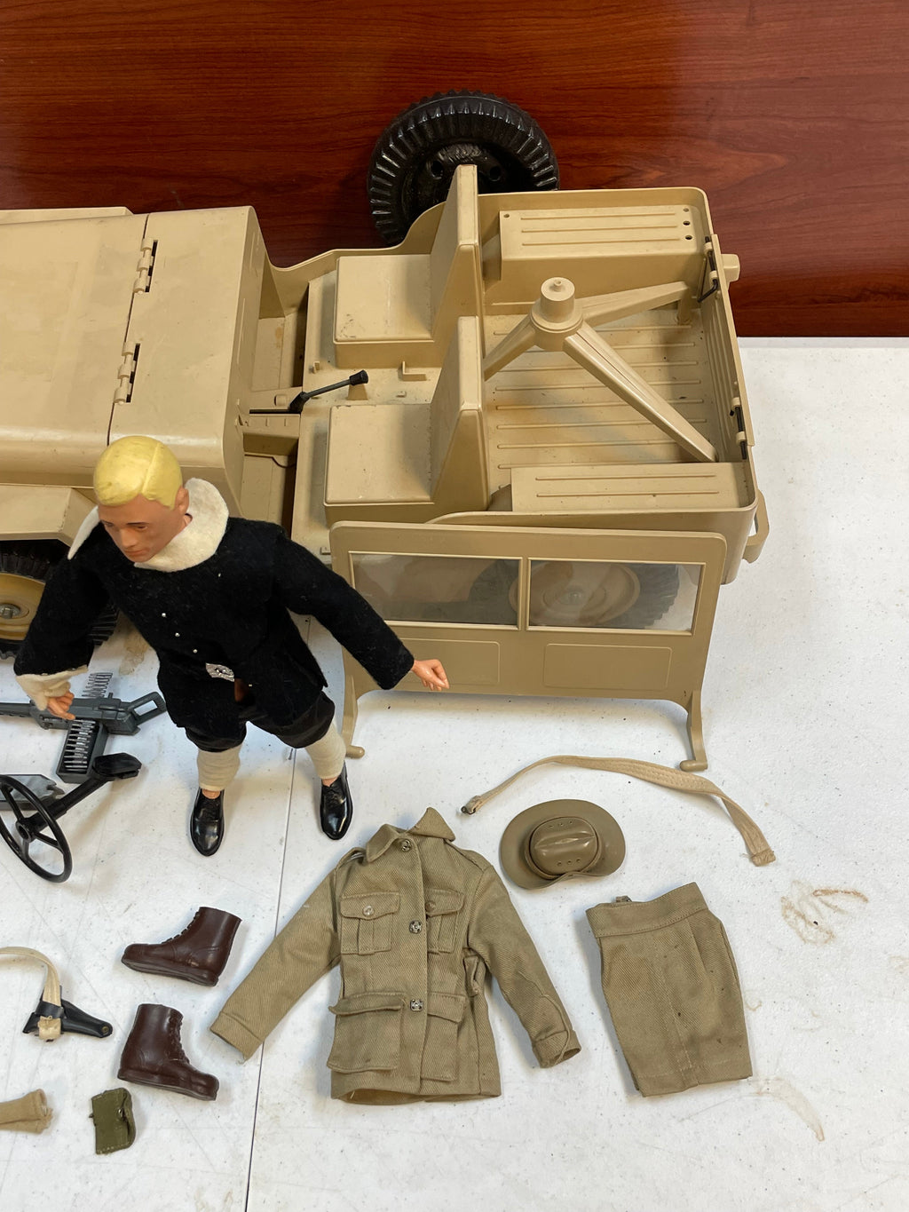 Desert Patrol Attack Jeep with Driver (Vintage 12” GI Joe, Hasbro) **Original** product image 3, provided for visual