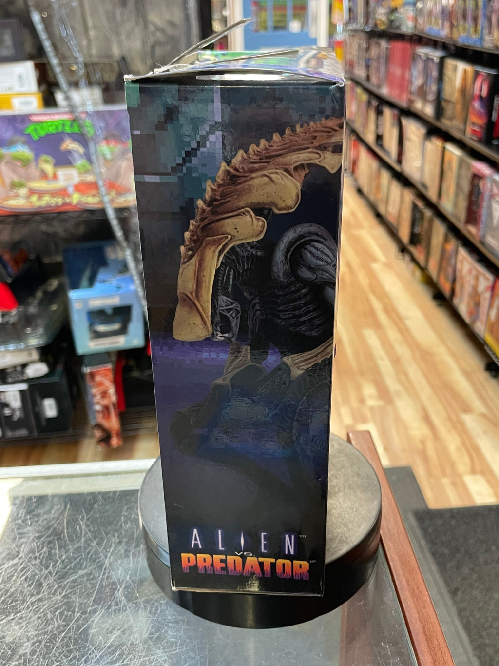 Chrysalis Alien (NECA, Predator vs Alien) **SEALED** product image 3, provided for visual reference and product detail review