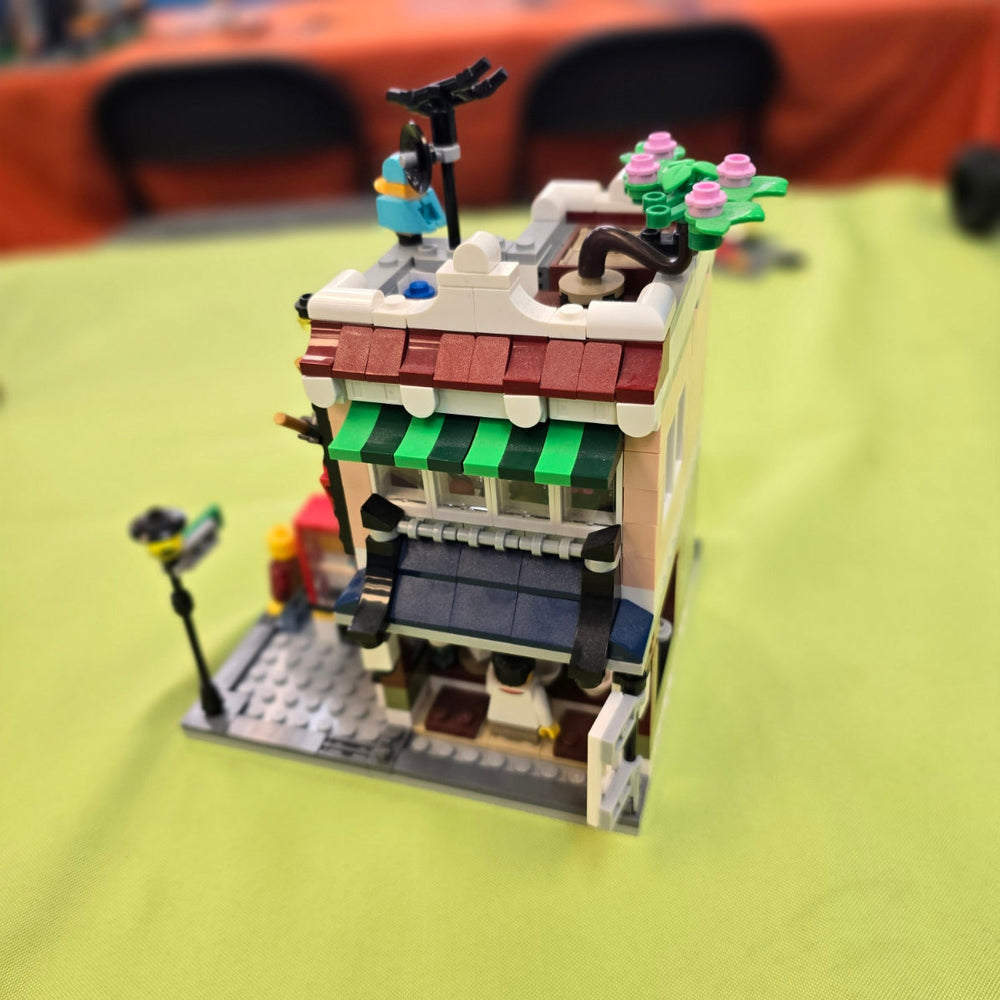 31131 LEGO Creator: Downtown Noodle Shop (Retired) (Previously Owned)