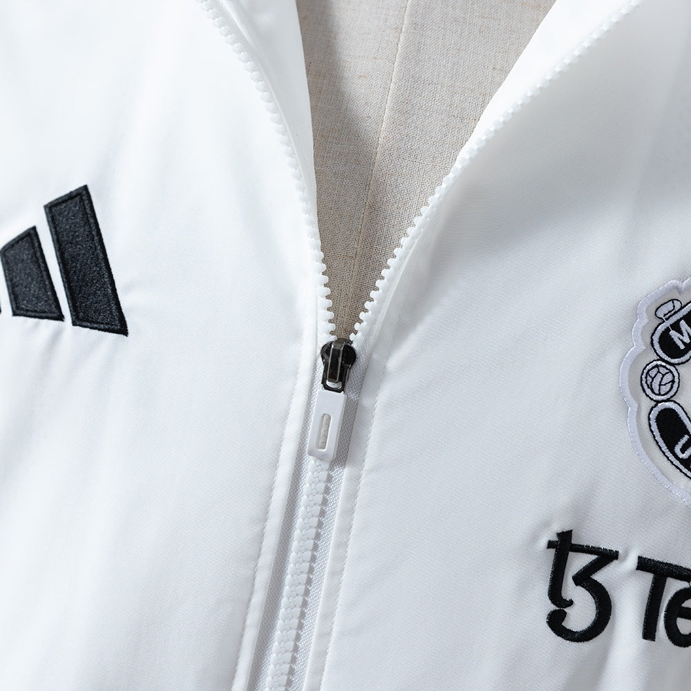 Manchester United Windbreaker 2025-26 White Football Soccer product image 5