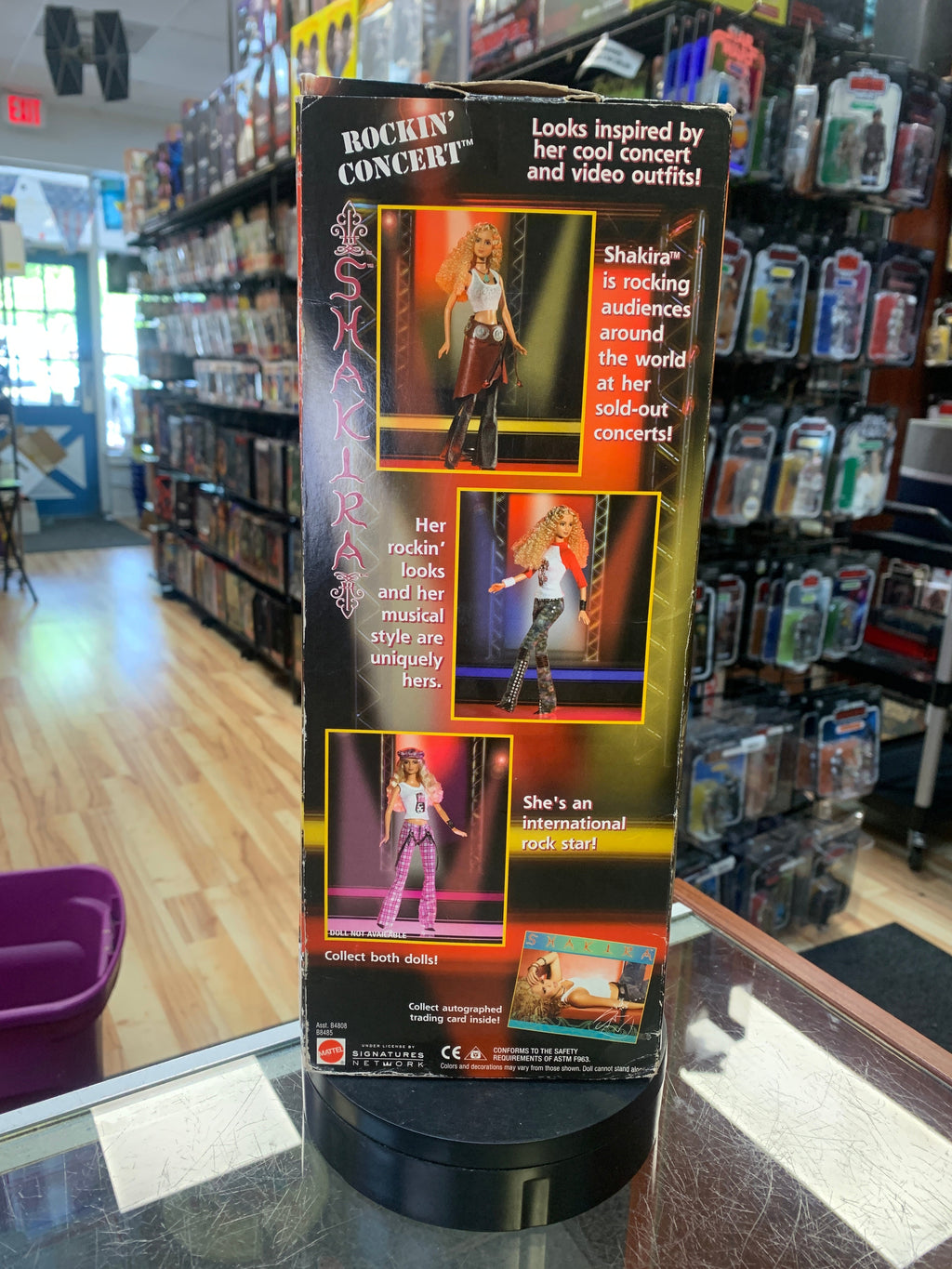 Shakira Rockin’ Concert #B8485 (Mattel, Barbie) WORKING product image 4, provided for visual reference and product detail