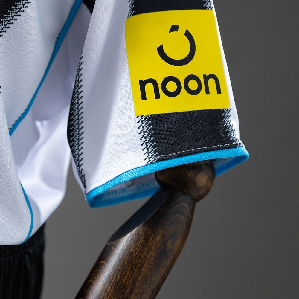 Kids Newcastle United Jersey 25/26 Home Football Kit product image 4