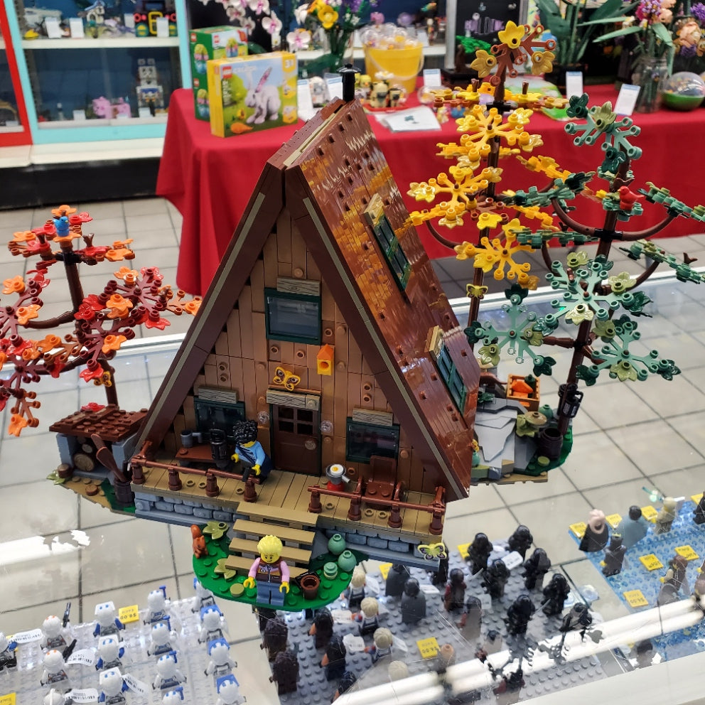 21338 LEGO Ideas: A-Frame Cabin (Previously Owned) product image 1, provided for visual reference and product detail review