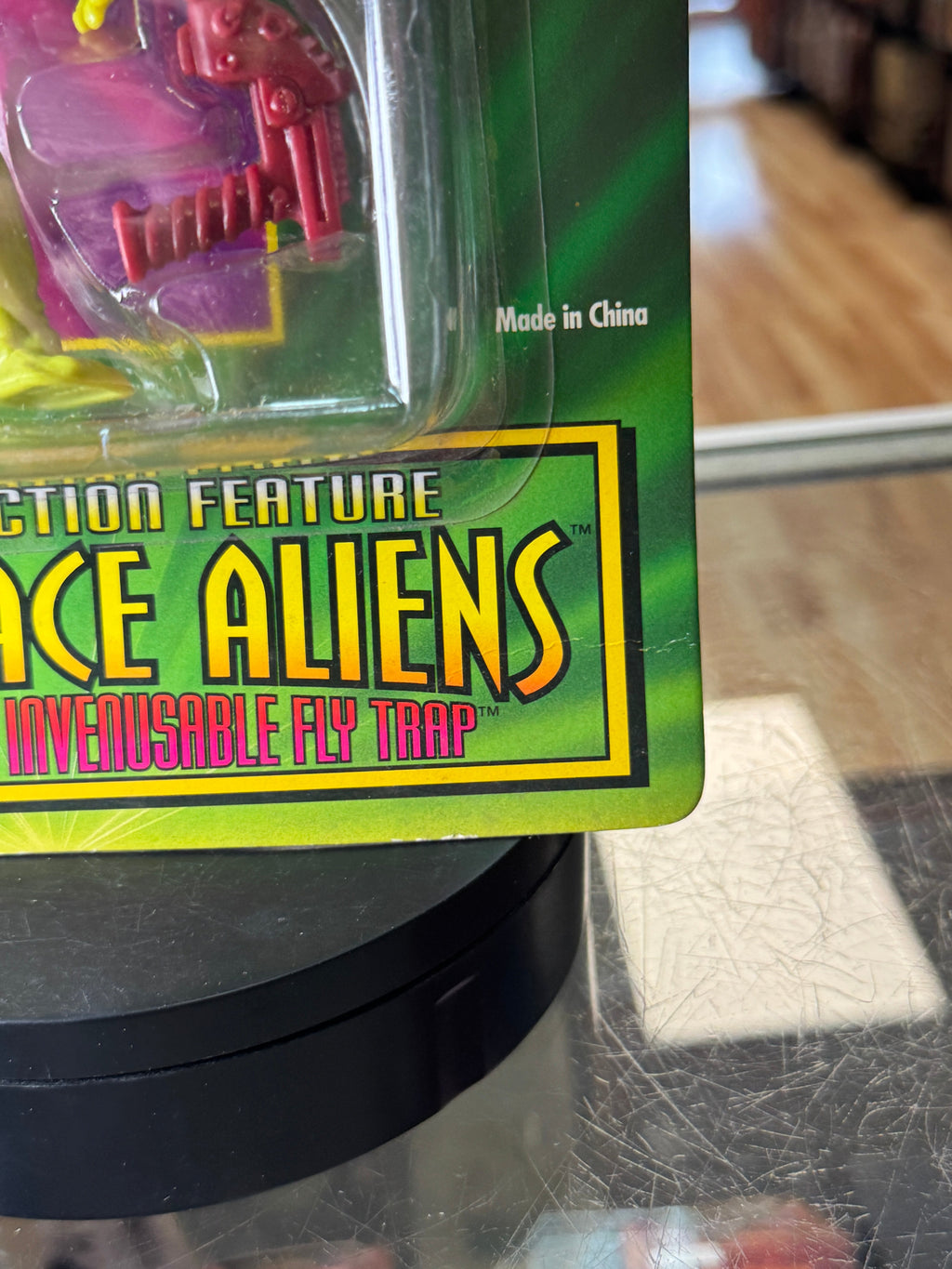 Invenusable Fly Trap (Vintage MMPR Power Rangers, Bandai) SEALED product image 3, provided for visual reference and product