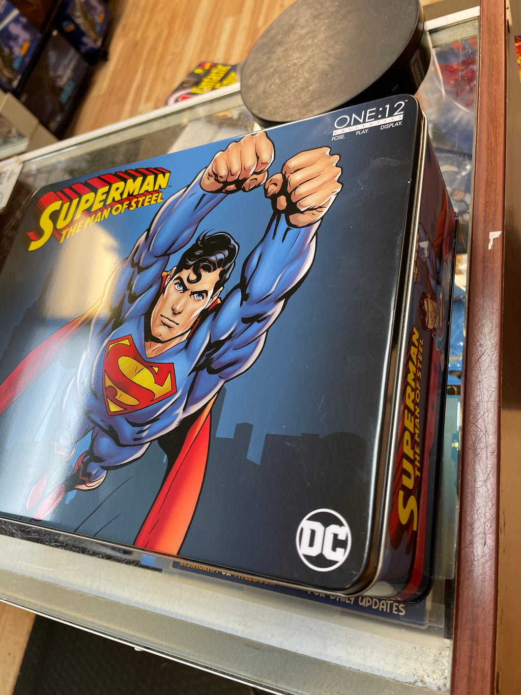 Man of Steel Superman (Mezco One:12, DC Comics) **COMPLETE** product image 14, provided for visual reference and product
