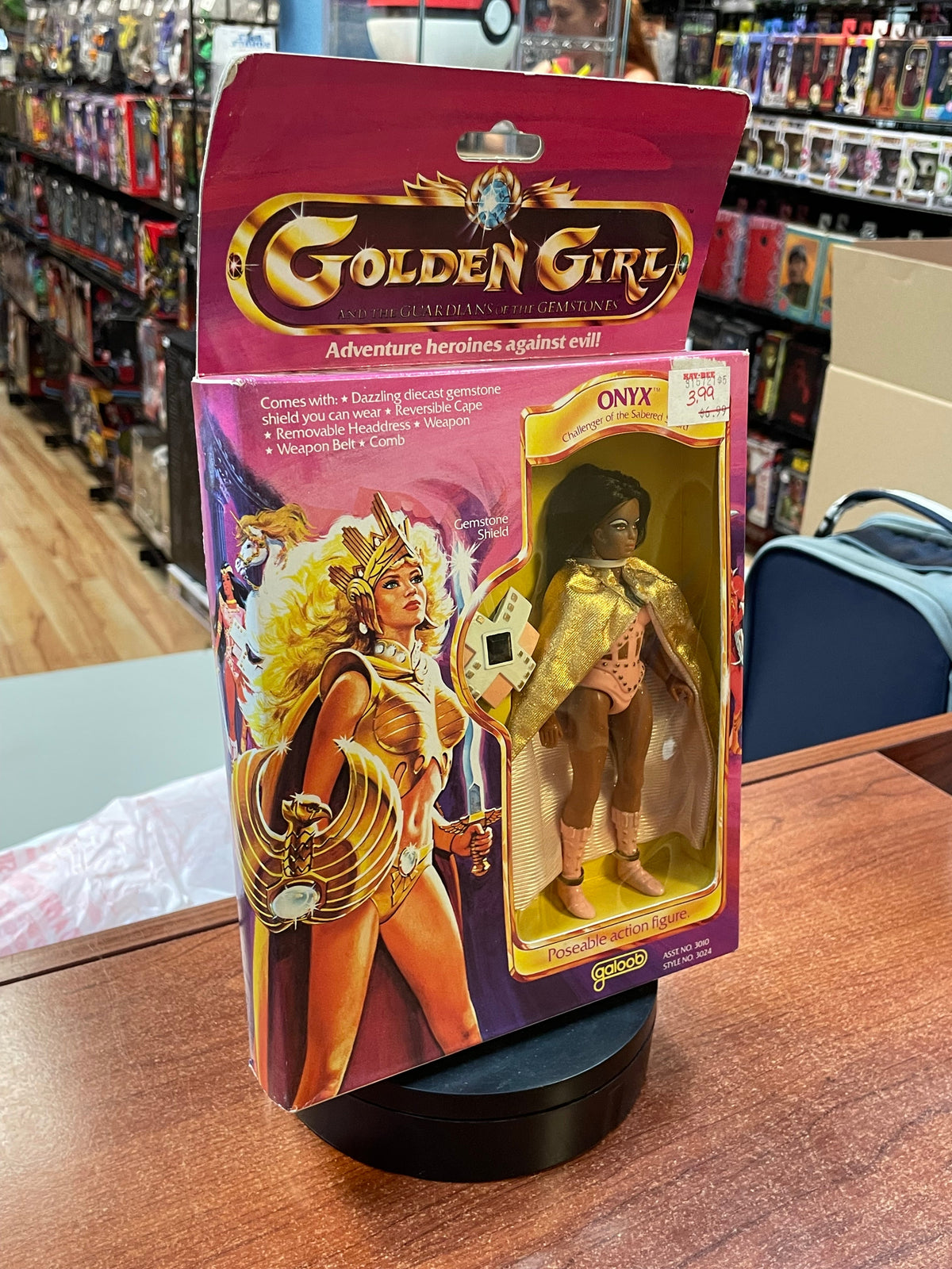 Onyx (Vintage Golden Girl & the Guardians, Galoob) SEALED product image 5, provided for visual reference and product detail