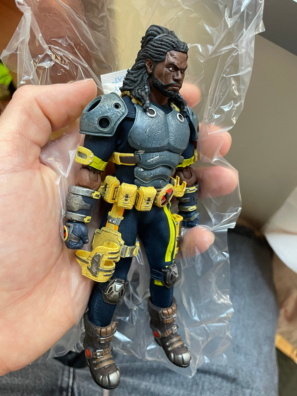 Bishop The Last X-Man One:12 (Marvel, X-Men, Mezco) NEW/OPEN BOX product image 7, provided for visual reference and product