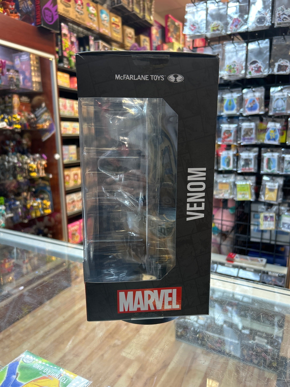 Venom PVC Statue (Mcfarlane Toys, Marvel) product image 10, provided for visual reference and product detail review
