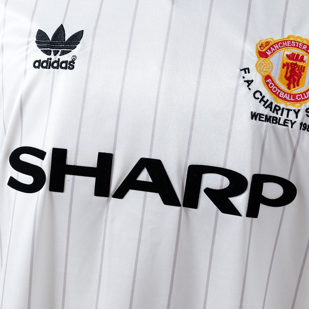 Manchester United Away Jersey1983-84 Retro Football Kit product image 6