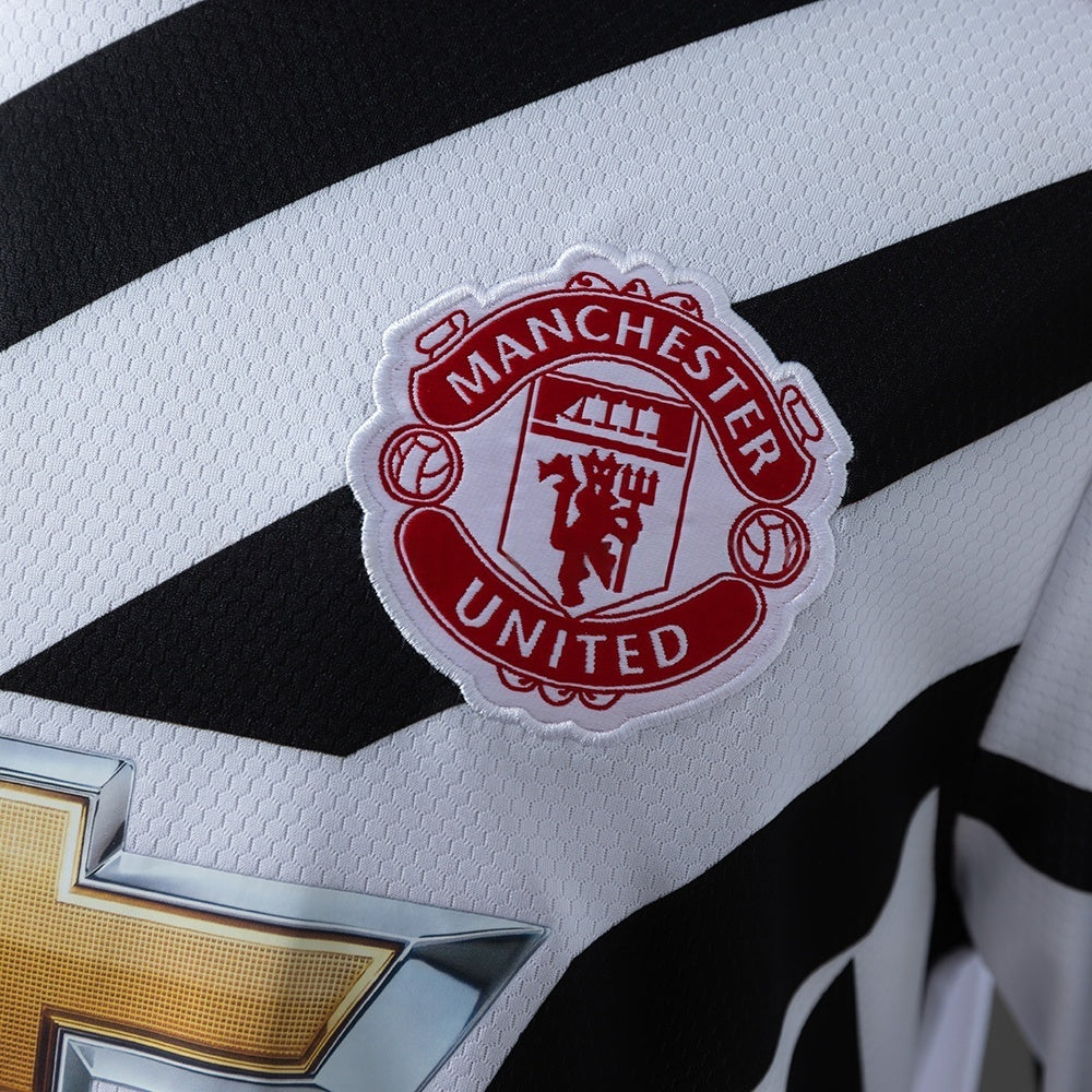 Manchester United Third Jersey 2020-21 Retro Football Kit product image 5