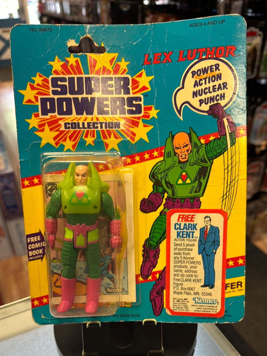 Lex Luthor 1442 (Vintage Super Powers, Kenner) Cracked product image 1, provided for visual reference and product detail