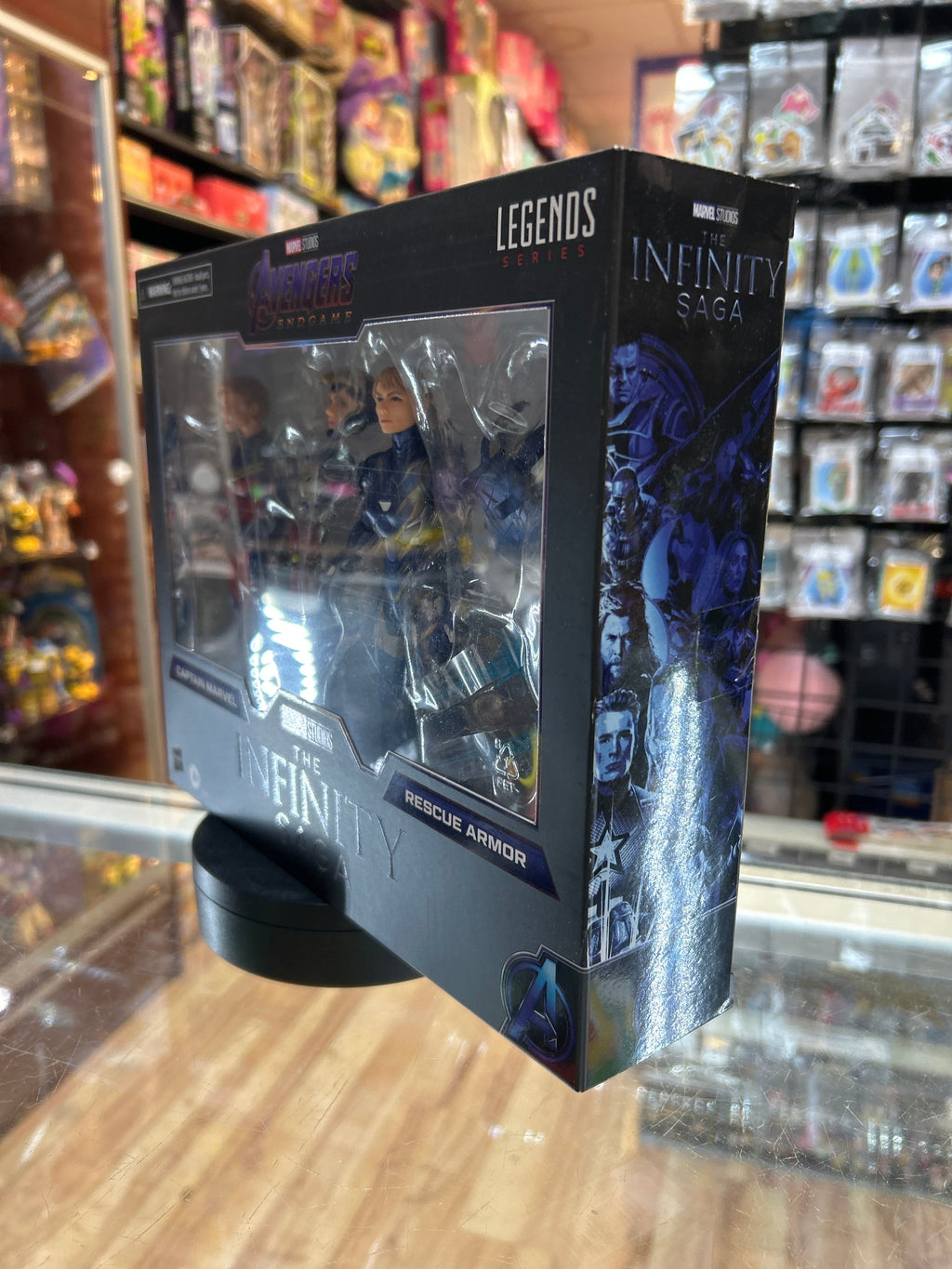 Captain Marvel & Rescue Armor (Marvel Legends, Hasbro) *SEALED* product image 6, provided for visual reference and product