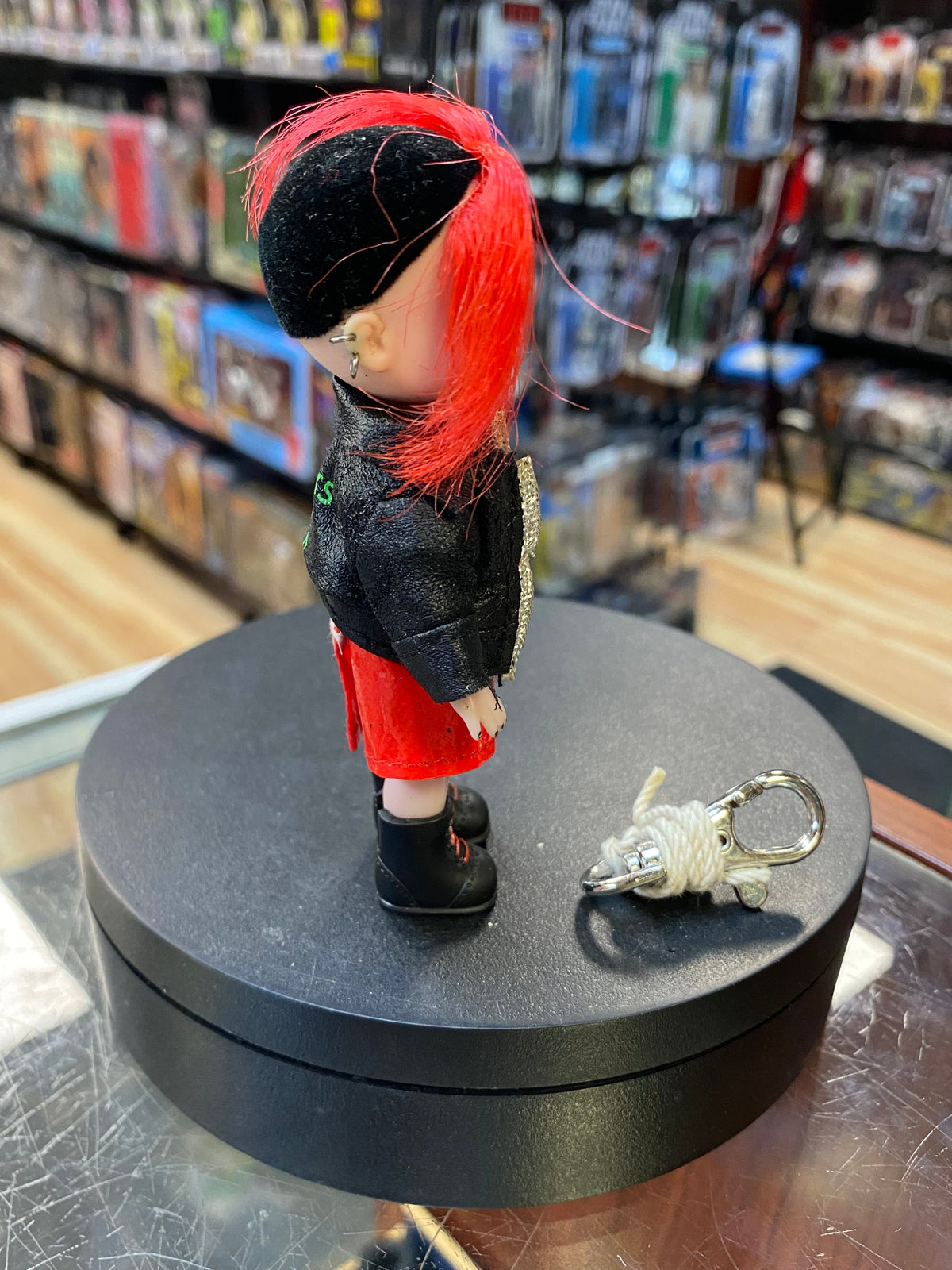 Sheena Mini Series (Vintage Living Dead Dolls LDD, Mezco) COMPLETE product image 2, provided for visual reference and