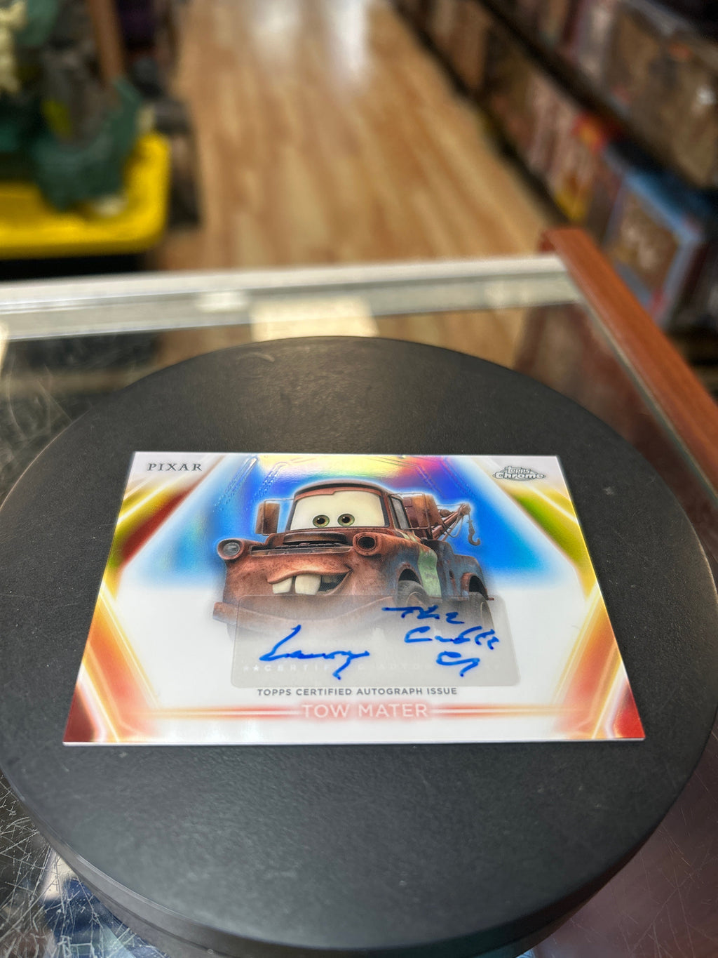 Mater Larry The Cable Guy Auto (Disney Neon 2026 Topps Chrome, Pixar Cars) product image 3, provided for visual reference
