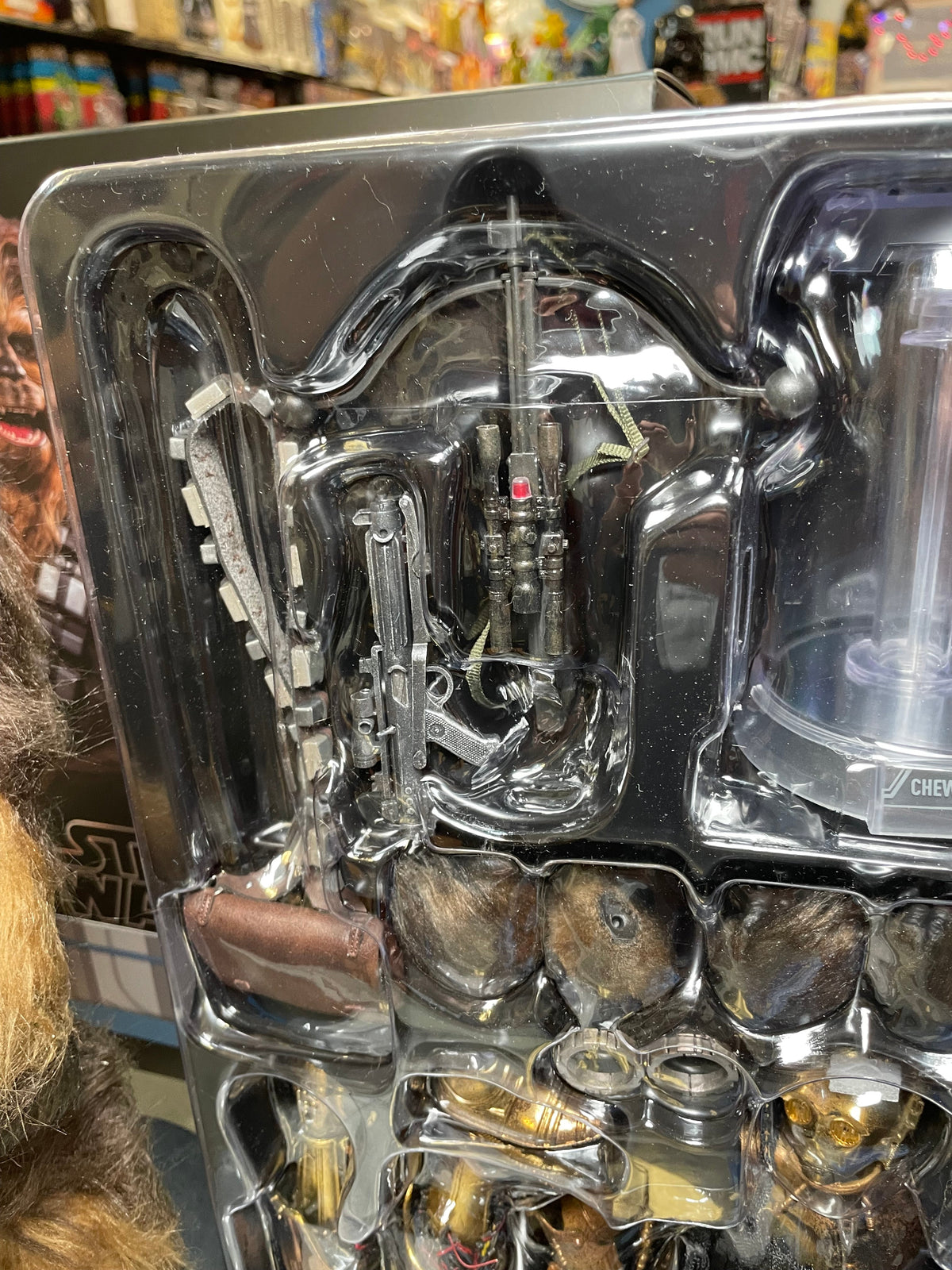 Chewbacca with Disassembled C-3PO MMS766 (Star Wars Hot Toys) COMPLETE product image 4, provided for visual reference and