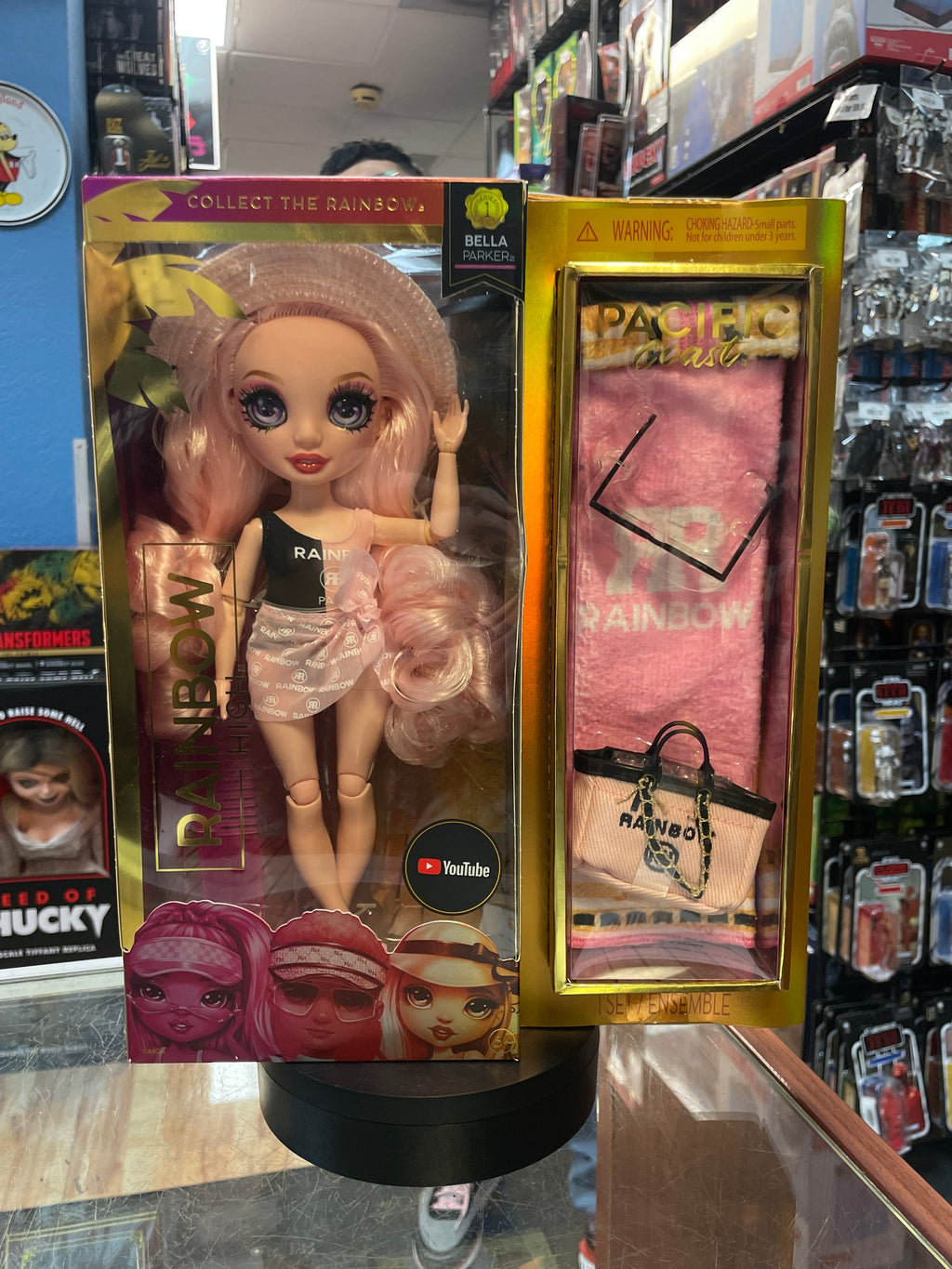 Bella Parker Pacific Coast (Rainbow High, MGA Entertainment) NEW product image 1, provided for visual reference and product