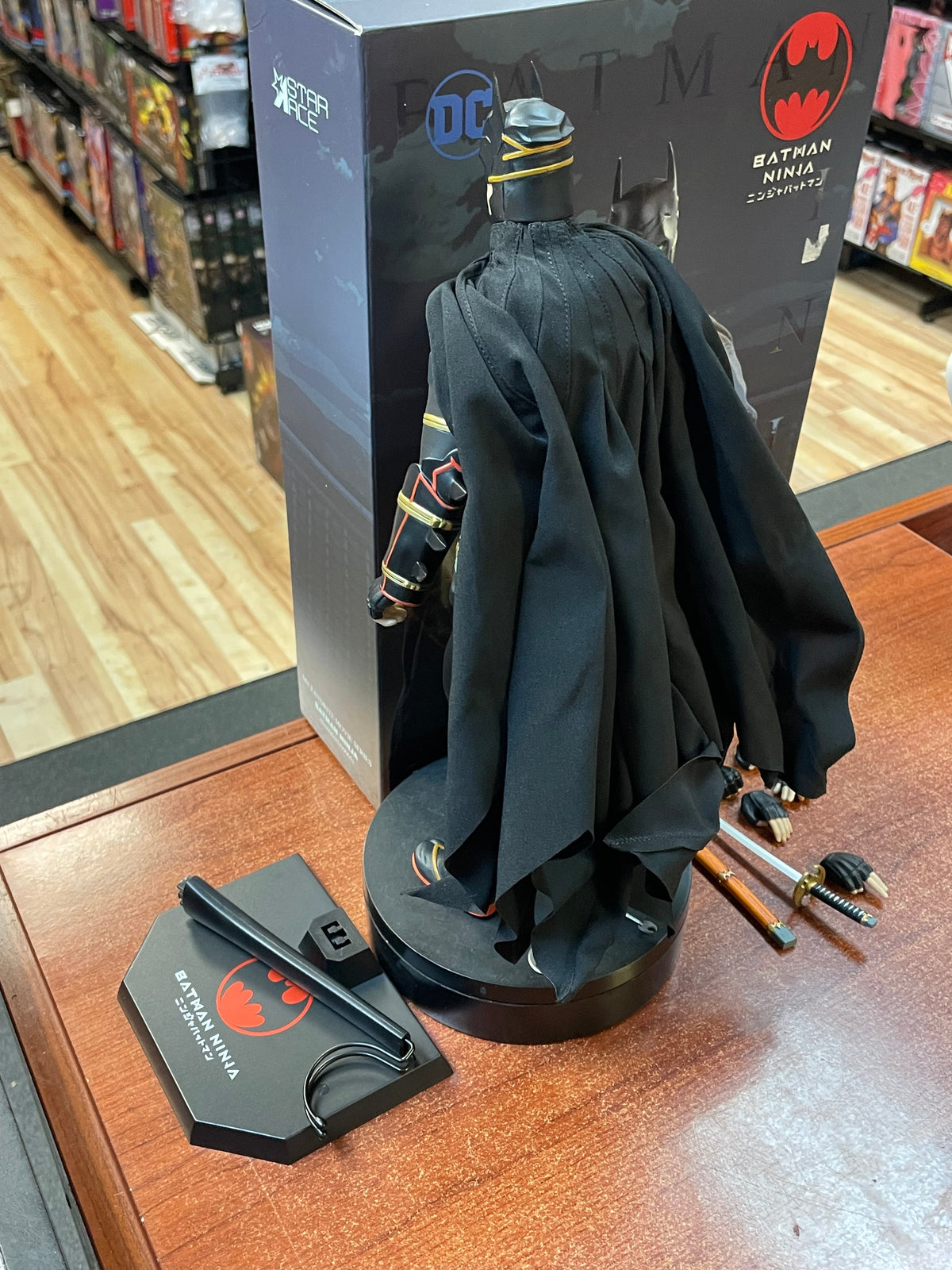 Batman Ninja 1/6 Scale (DC Batman, Star Ace) COMPLETE product image 5, provided for visual reference and product detail