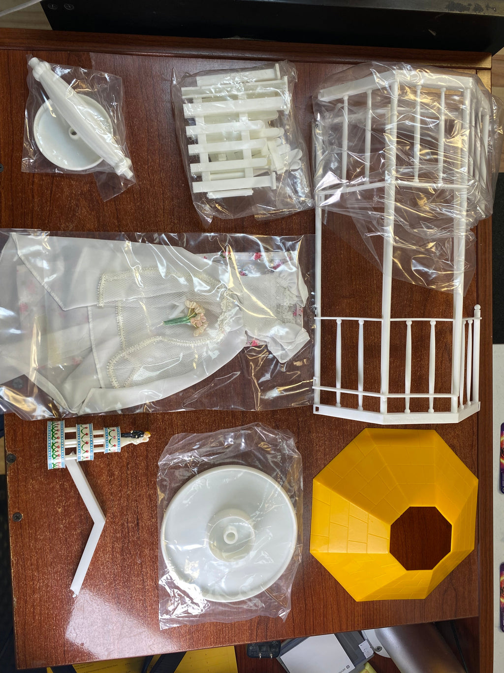 Wedding Day PlaySet (Sears, Fashion Dolls) **OPEN BOX NEW** product image 7, provided for visual reference and product