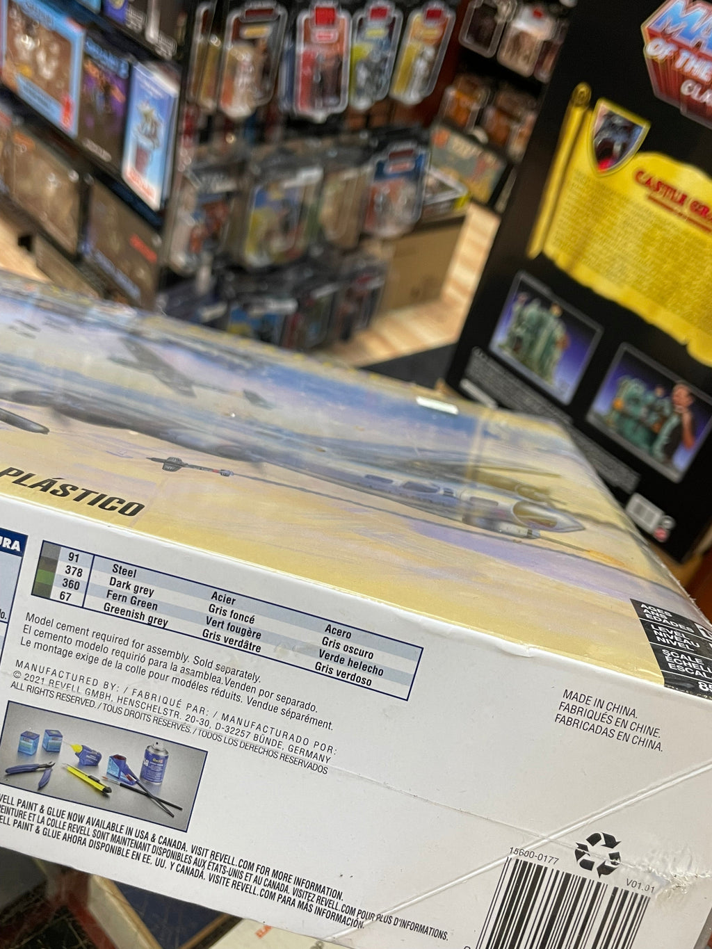 B-17G Flying Fortress 1:48 #85-5600 (Revell Monogram, Model Kit) SEALED product image 16, provided for visual reference and