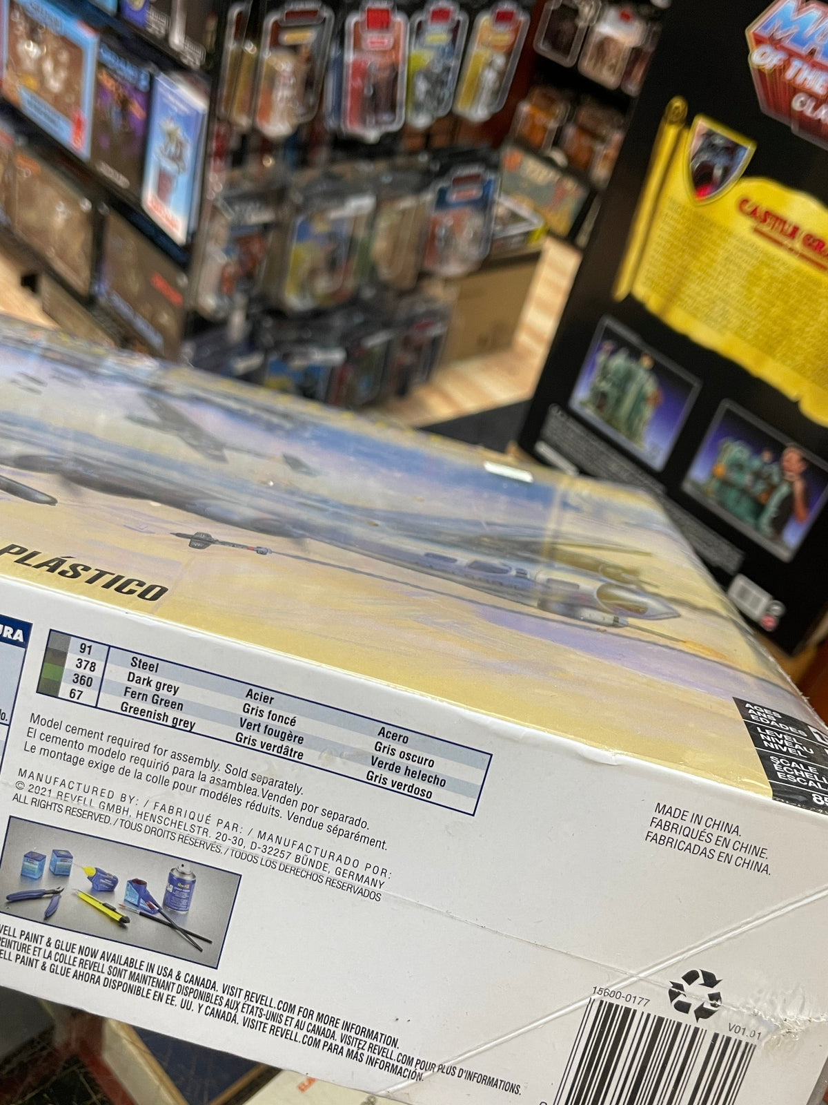 B-17G Flying Fortress 1:48 #85-5600 (Revell Monogram, Model Kit) SEALED product image 16, provided for visual reference and