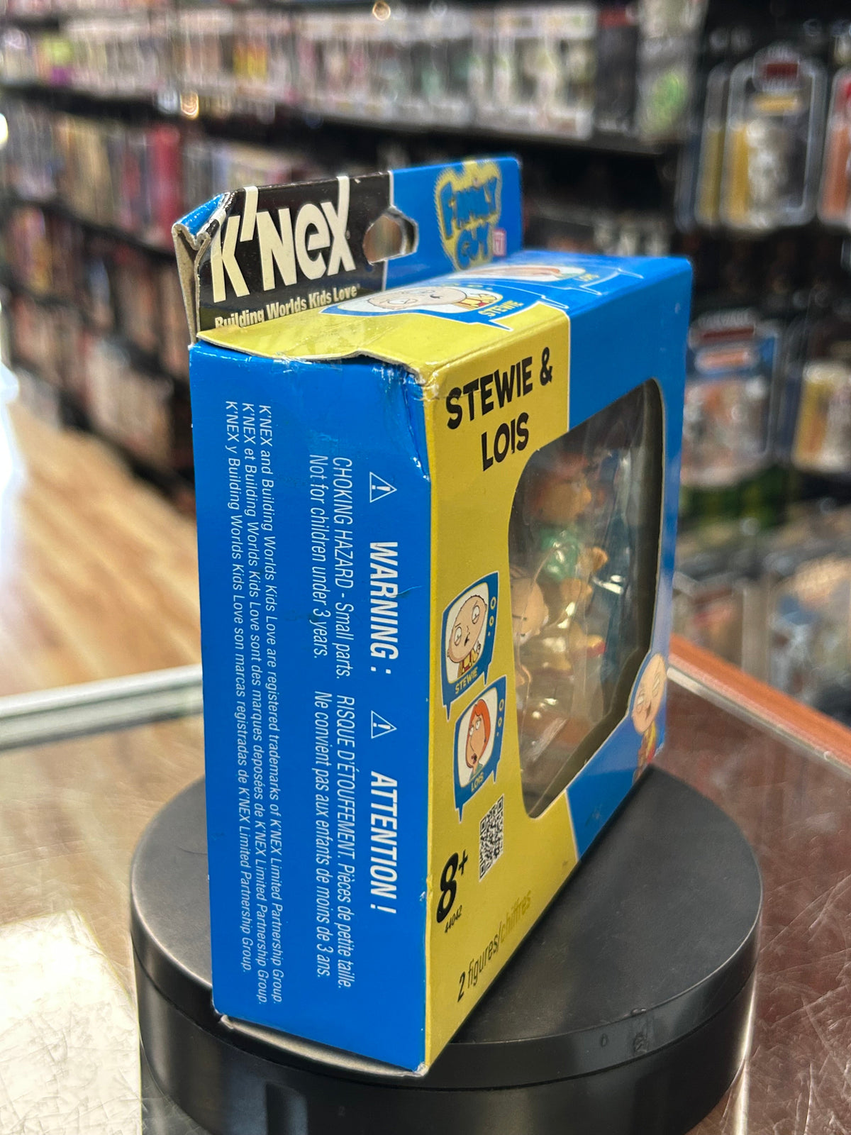 Stewie & Lois (Family Guy, K'Nex) SEALED product image 2, provided for visual reference and product detail review