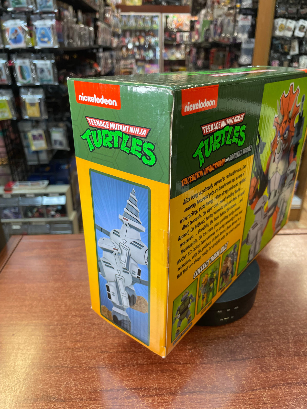 Triceraton Infantryman (NECA, TMNT Ninja Turtles) *SEALED* product image 6, provided for visual reference and product detail