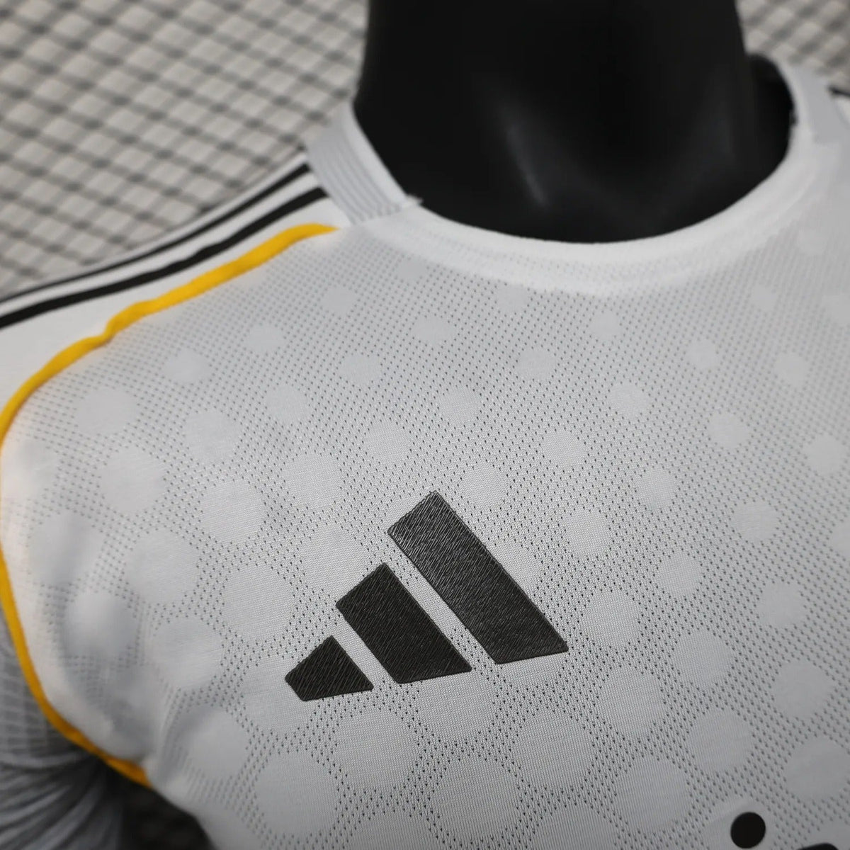 Player Version Real Madrid Jersey 25/26 Home Football Kit product image 8