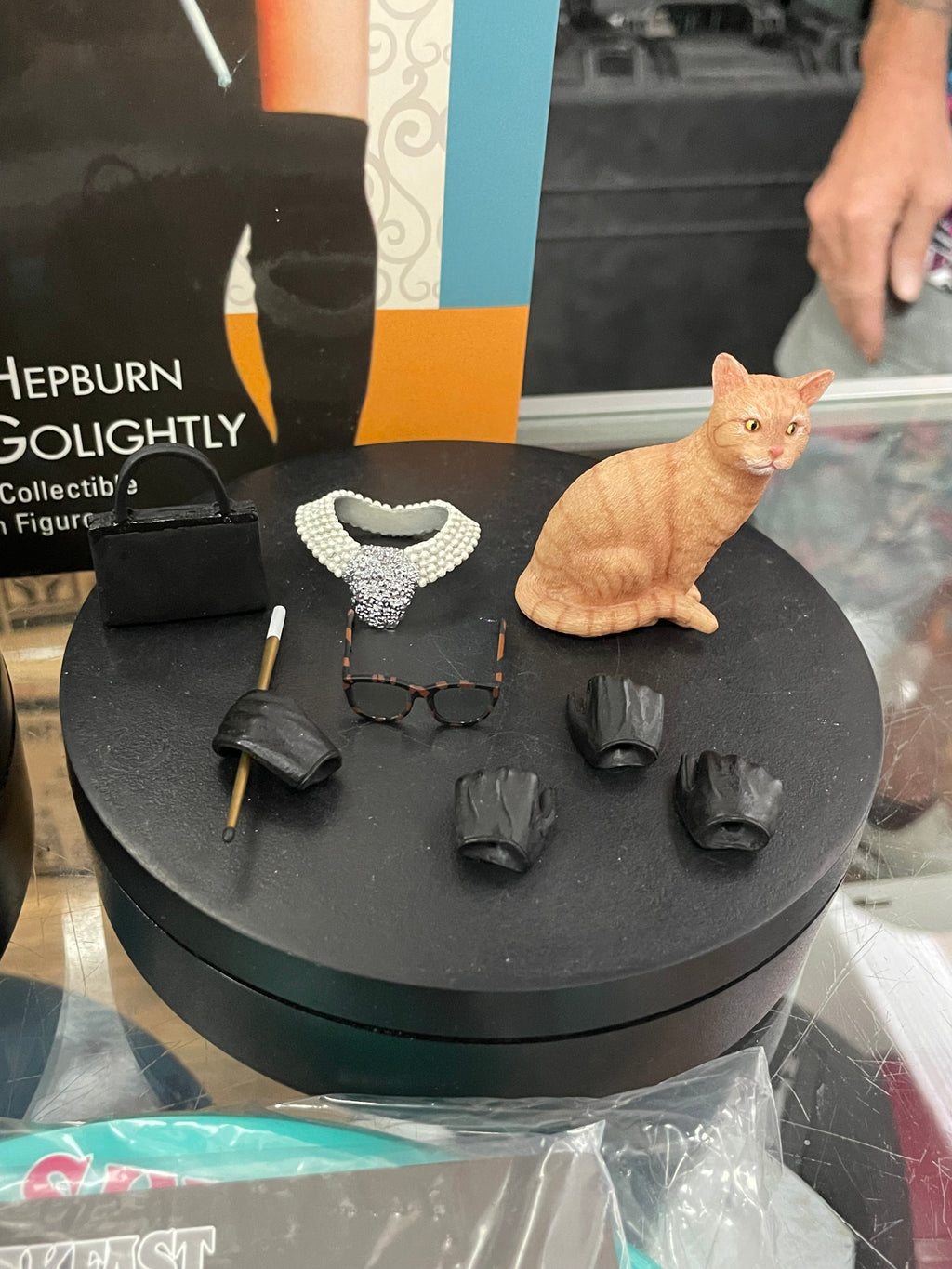 Audrey Hepburn as Holly -1/6 Scale- (Breakfast at Tiffany's, Star Ace) **COMPLETE** product image 13, provided for visual