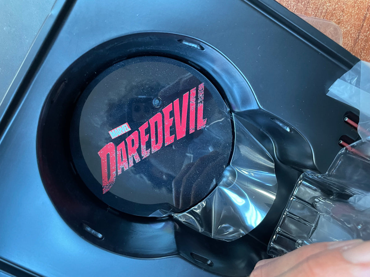 Netflix Daredevil (Marvel, Mezco One:12) **COMPLETE** product image 6, provided for visual reference and product detail