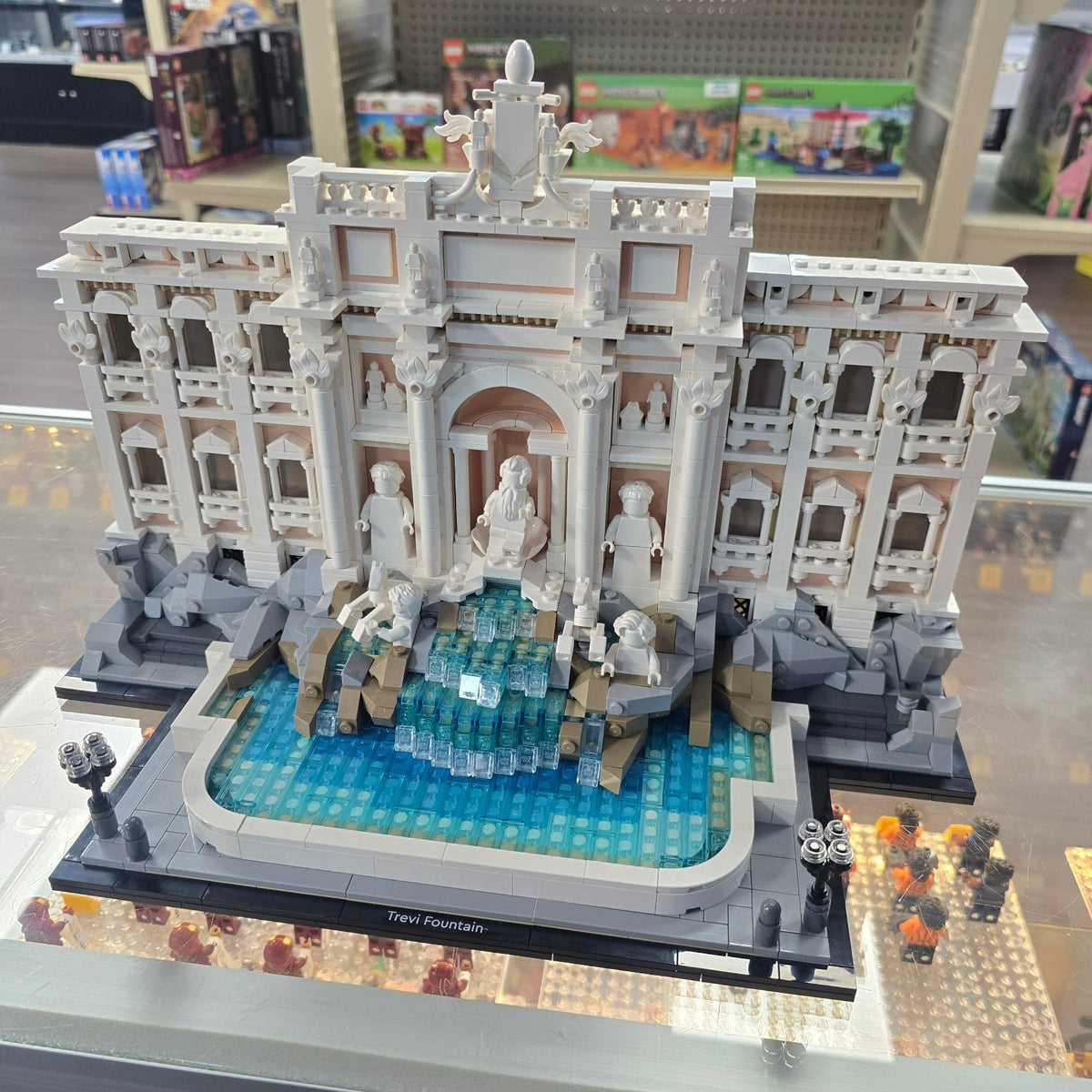 21062 Trevi Fountain (Previously Owned) product image 1, provided for visual reference and product detail review