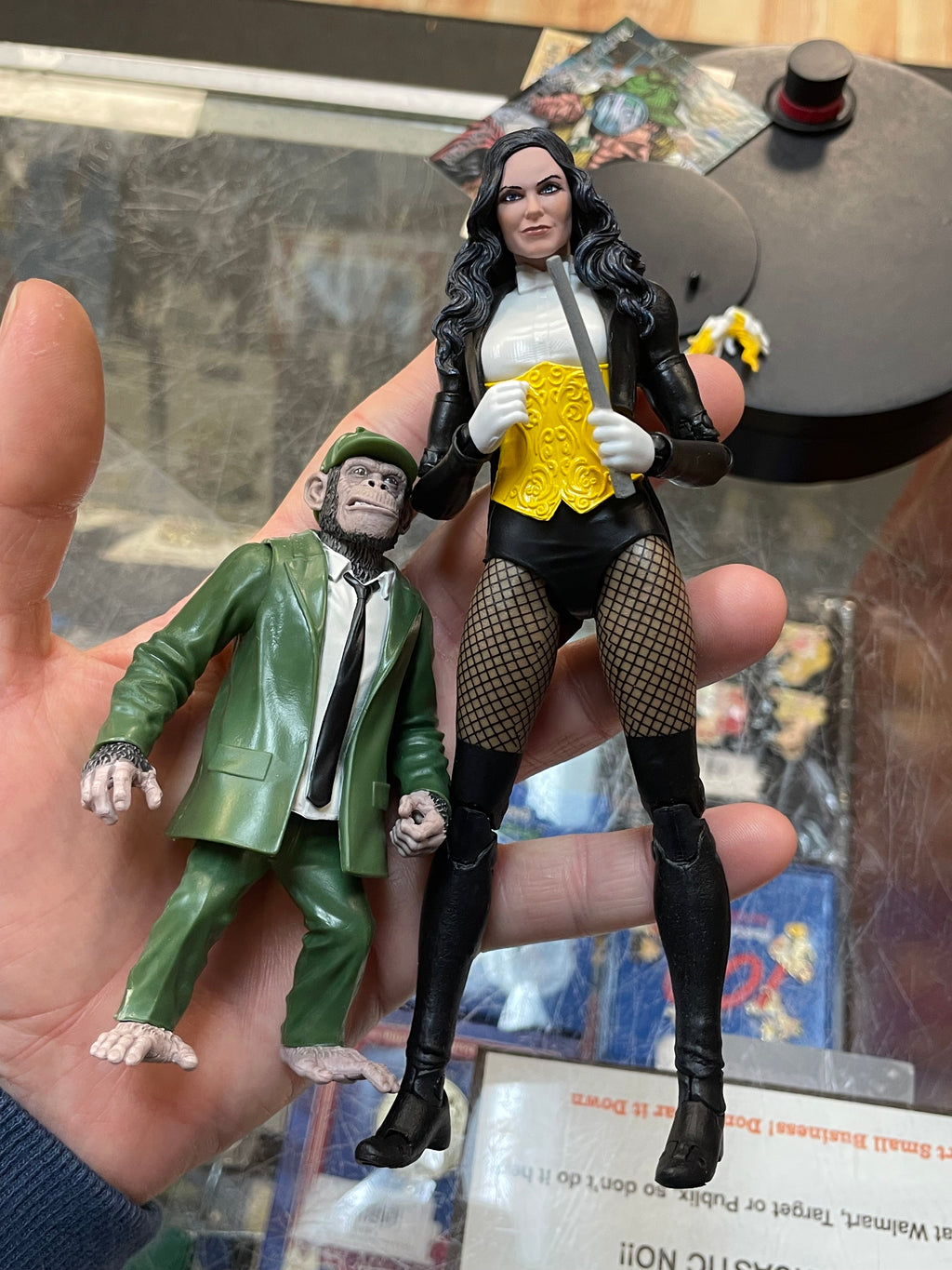 Zantanna With Detective Chimp (McFarlane Toys, DC Multiverse) COMPLETE product image 6, provided for visual reference and